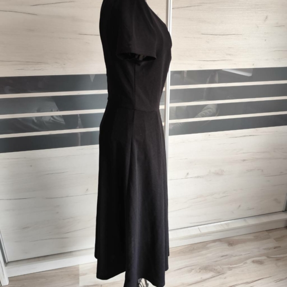 XS (34) – Fekete elegáns ruha