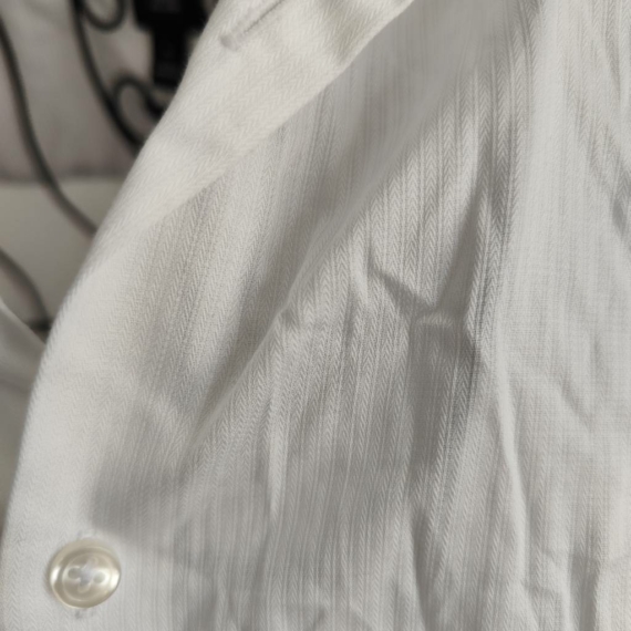 M (48) – Fehér ing