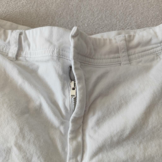 M (38) – Fehér rövidnadrág