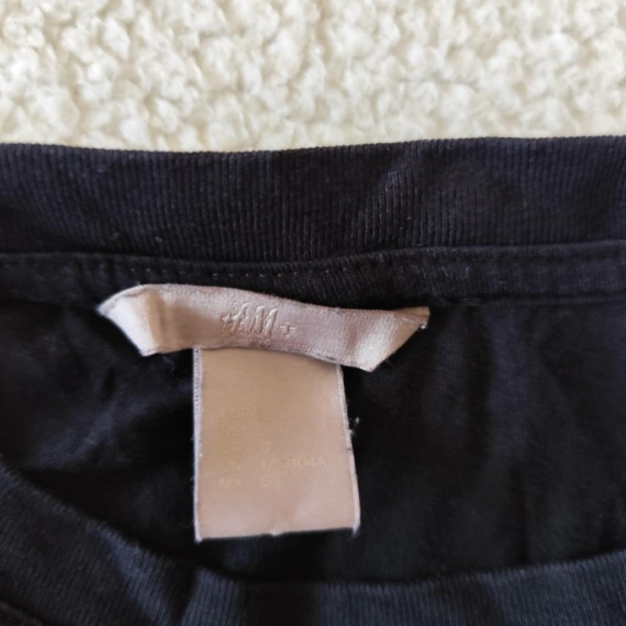 M/L (38/42) – Fekete hímzett rövid ujjú felső