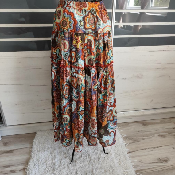 M/L (38/42)– Többszínű mintás maxi szoknya
