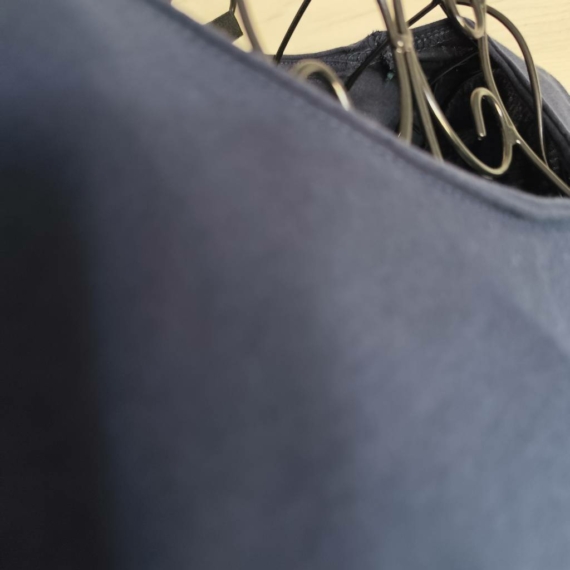 XL (46) – Tengerészkék mintás rövid ujjú felső