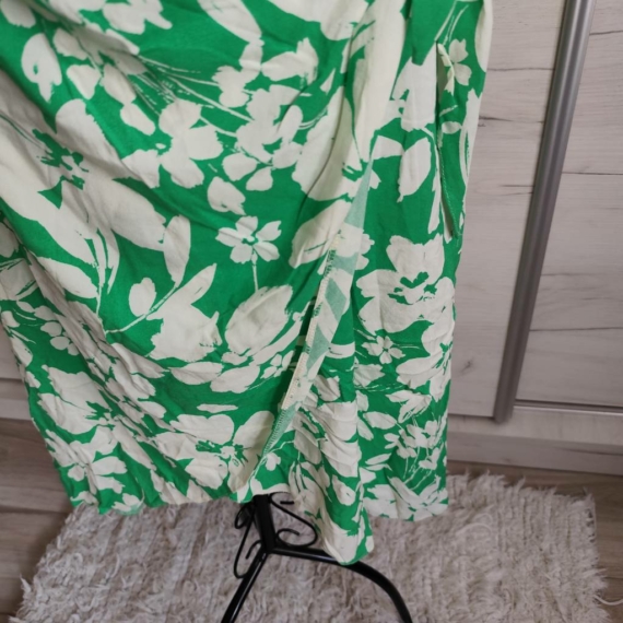 M (38) – Zöld mintás szoknya