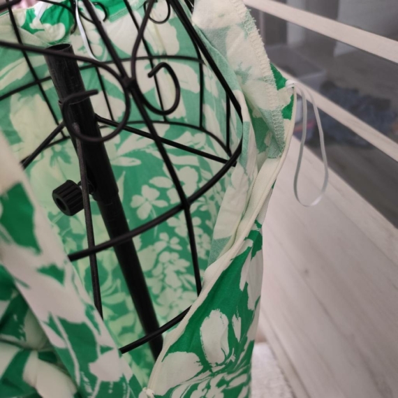 M (38) – Zöld mintás szoknya