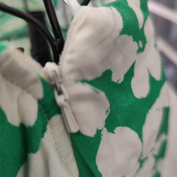 M (38) – Zöld mintás szoknya