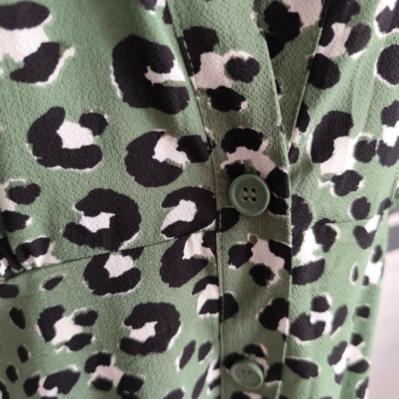 M (40) – Zöld mintás ruha