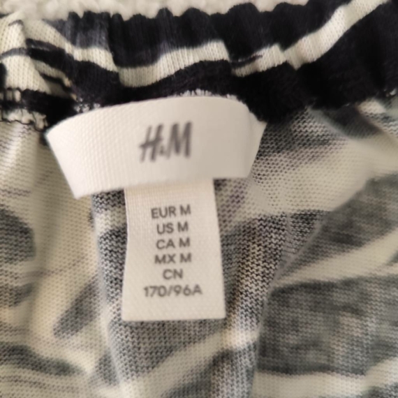 M (40) – Fekete-fehér mintás ruha