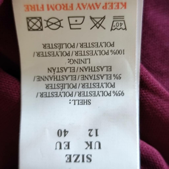 M (40) – Bordó mintás ruha