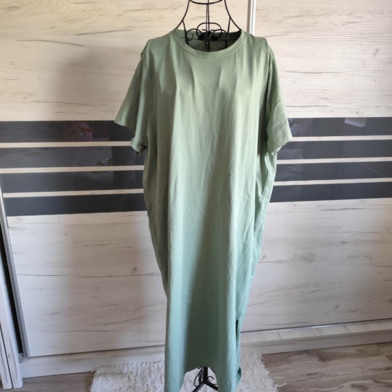 XL (46) – Zöld ruha