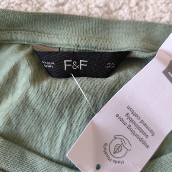 XL (46) – Zöld ruha