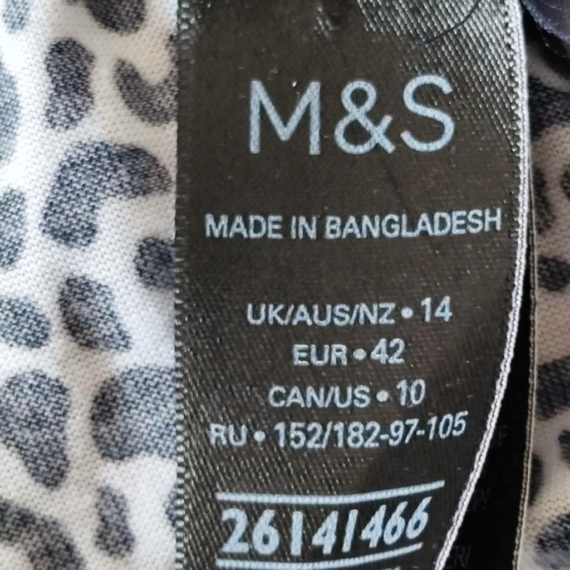 L (42) – Fekete mintás trikó