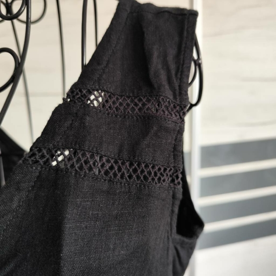 M (40) – Fekete ruhatípus