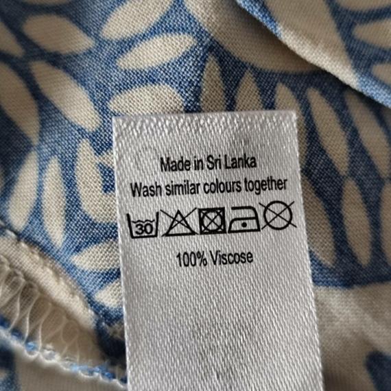 L (42) – Kék mintás trikó