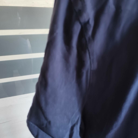 M (48) – Tengerészkék rövid ujjú póló