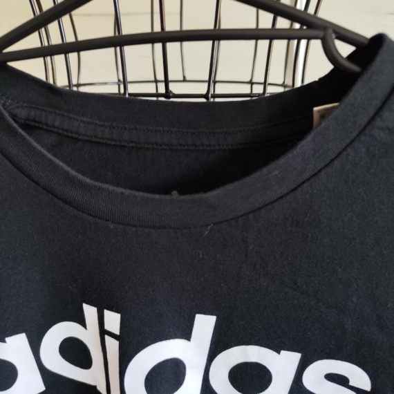 XL (52) – Fekete Adidas póló