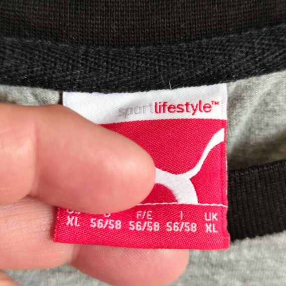 XL (52)– Szürke rövid ujjú felső