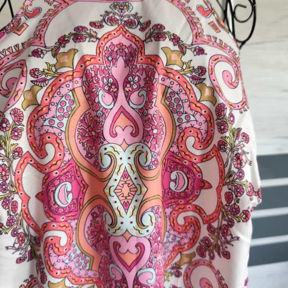 L/XL (44/46) – Többszínű mintás ruha