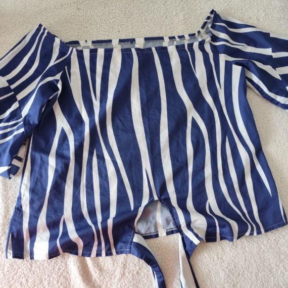 M (40) – Kék mintás blúz