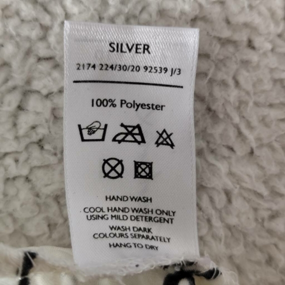 L (42) – Fehér mintás top