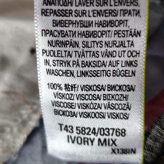 XL (46) – Fehér virágmintás blúz
