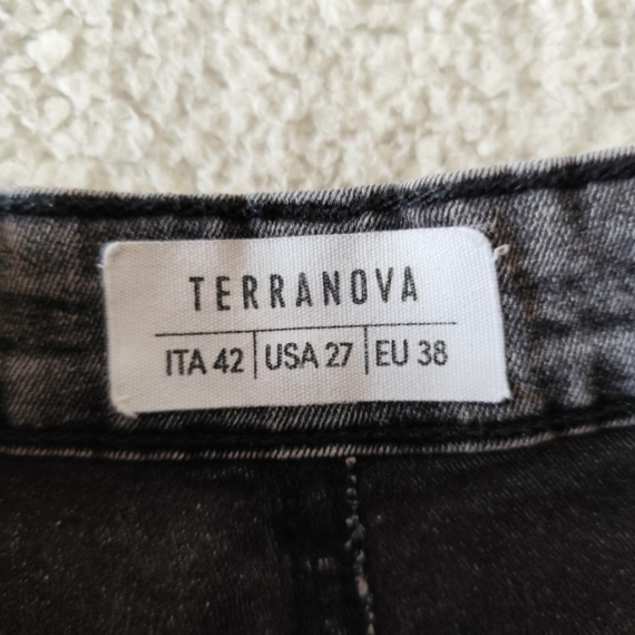 M (38) – Szürke rövidnadrág
