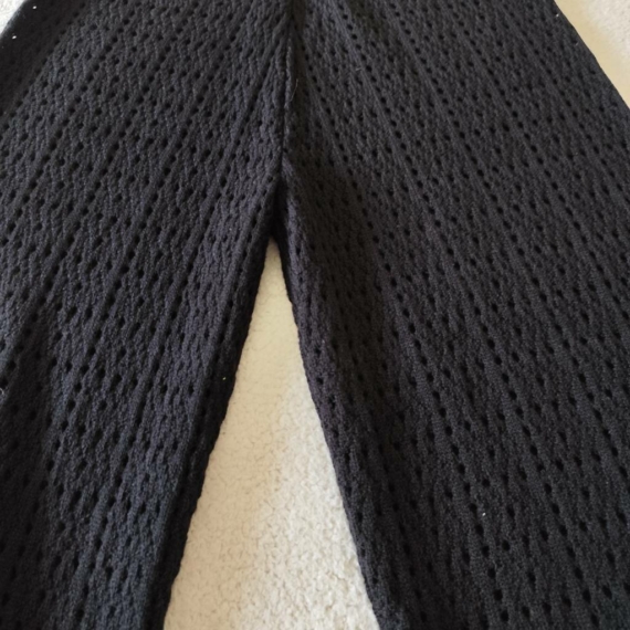 S (36) – Fekete kötött nadrág