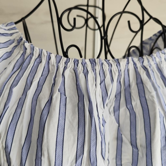 M/L (38/42) – Fehér csíkos rövid ujjú blúz