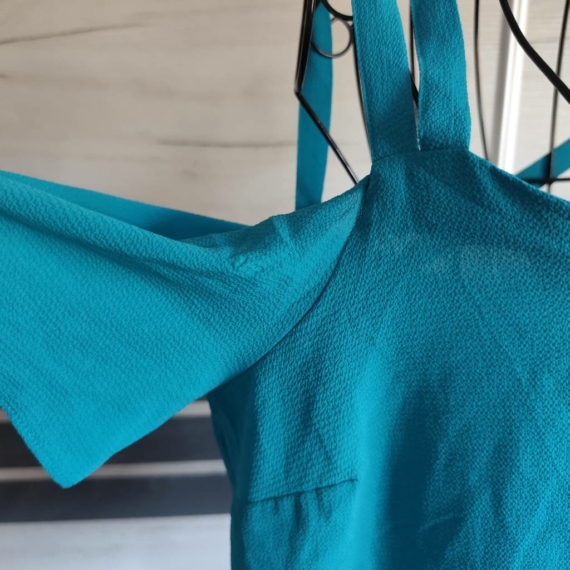 L (44) – Türkiz trikófelső