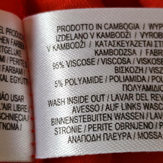 L (44) – Piros háromnegyedes ujjú felső