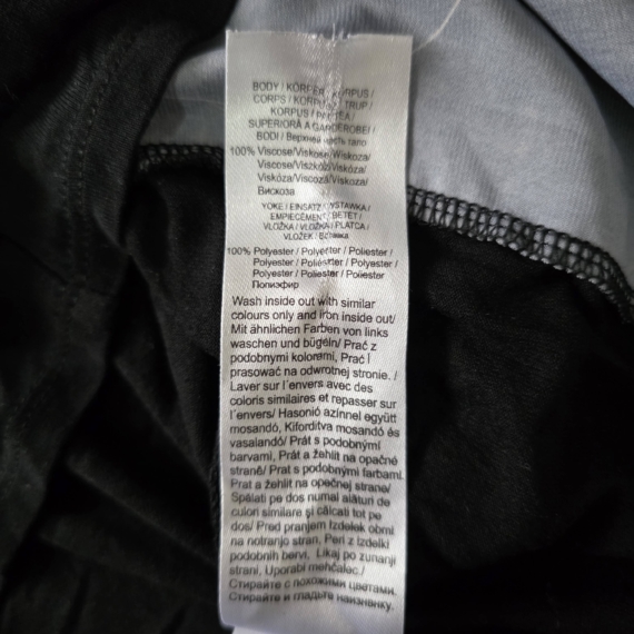 Virágmintás hosszú ujjú felső