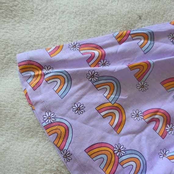 152 cm – Halványlila mintás ruha