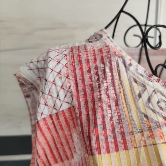 XL/XXL (46/48) – Többszínű mintás felső