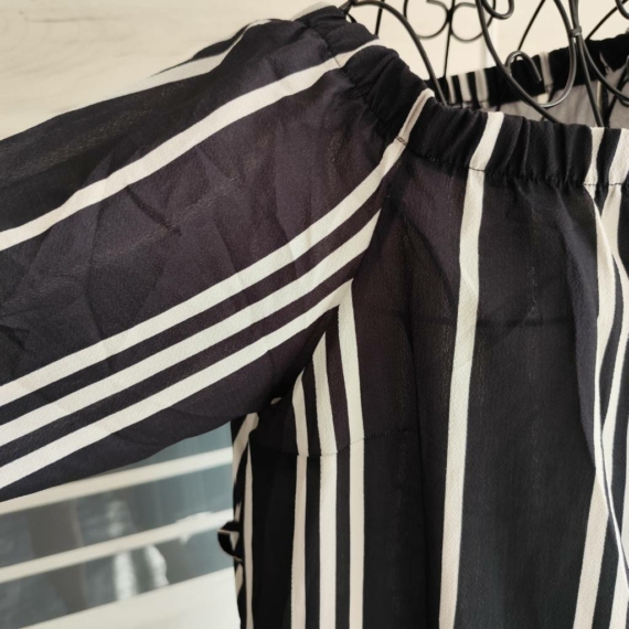 XL (46) – Fekete csíkos ruha