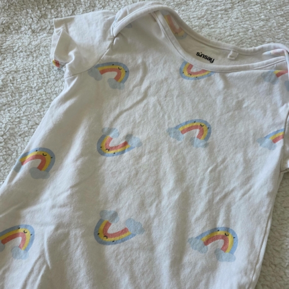 Szivárvány mintás gyerek body