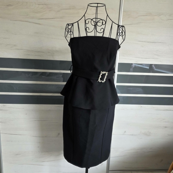 Fekete peplum ruha