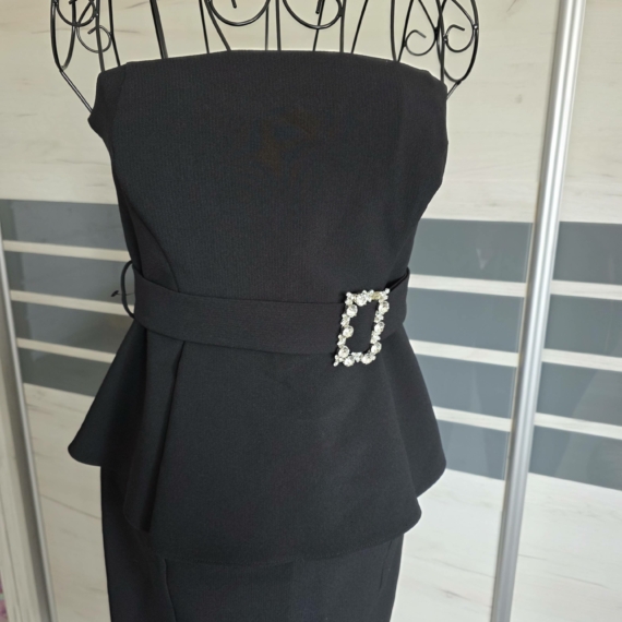 Fekete peplum ruha