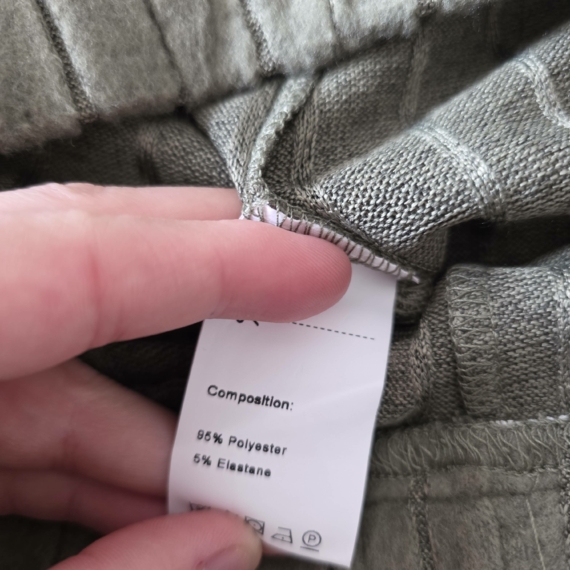 Zöld bordázott ruha szett