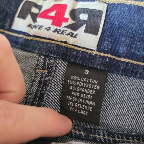 Rave 4 Real Dekorált Farmer