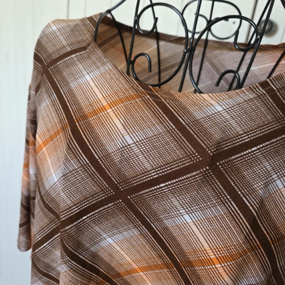 L/XL (44/46) - Mintás rövid ujjú felső