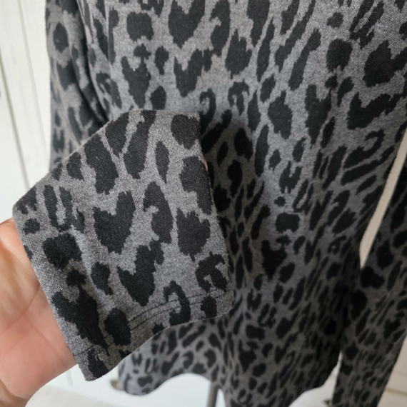 Leopárdmintás hosszú ujjú garbó