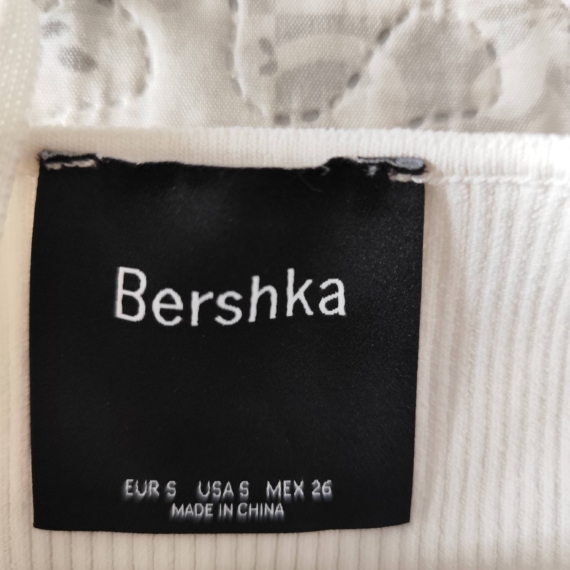 S (36) - Testhezálló fehér nyári ruha