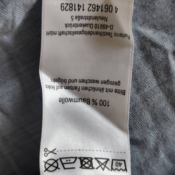 Hosszú ujjú gombos felső