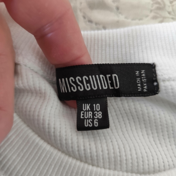 Missguided ujjatlan felső