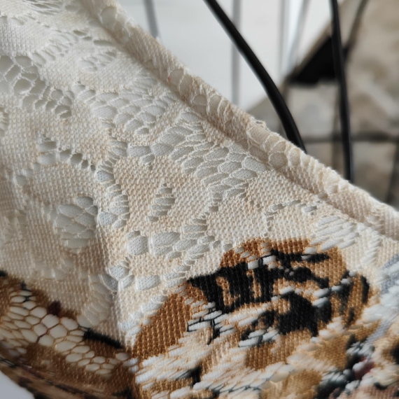 S – Több színű virágmintás ruha
