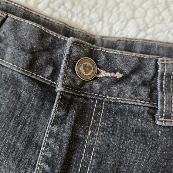 36 (S) – Fekete farmersort