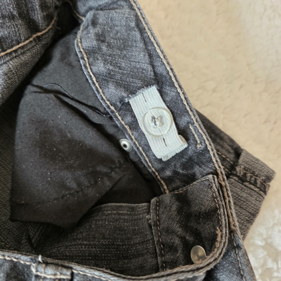 36 (S) – Fekete farmersort