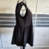 L – Fekete gombos tunika