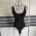 S (36) – Fekete body