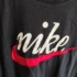 M (48) – Fekete Nike rövid ujjú póló