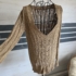 L /XL (44/46) - Hosszú ujjú mély kivágású pulóver